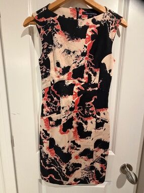 French Connection Abstract Print Sheath Dress - Size 0 (NWOT)